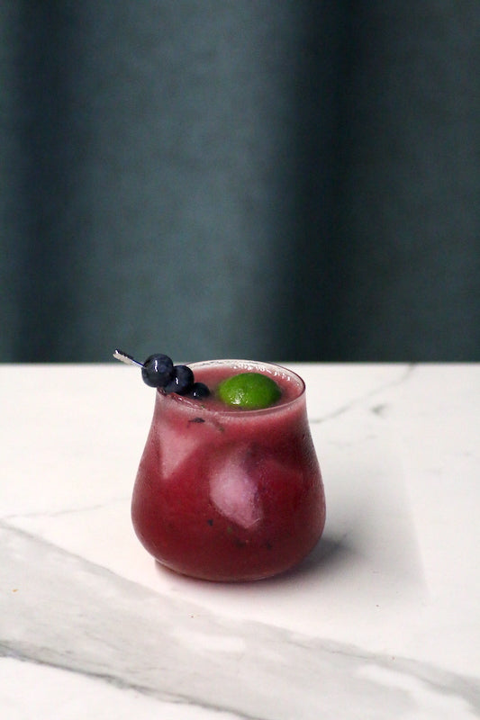 Blaubeer-Minze Gin & Tonic