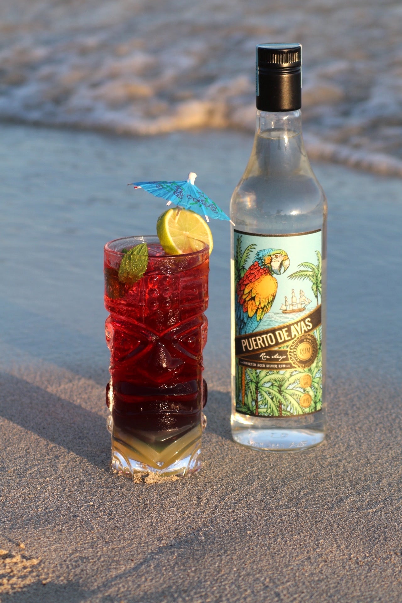 Puerto Sunrise Cocktail Rezept | Tropischer Genuss mit Rum & Grenadine ...