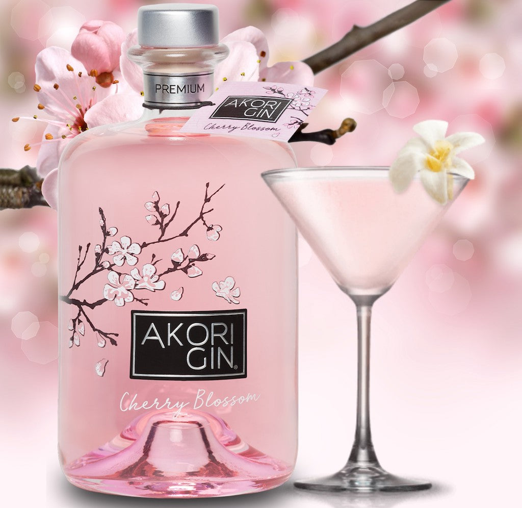 AKORI CHERRY BLOSSOM Gin mit Cocktail-Glas