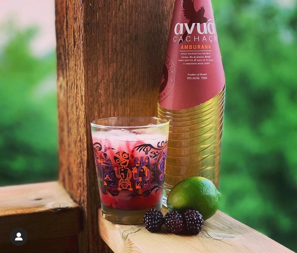 Avua Cachaca Amburana mit Cocktail