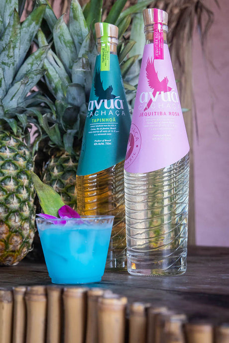 Avua Tapinhoa und Jequitiba Rosa mit Tiki-Cocktail