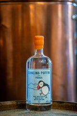 Dancing Puffin Vodka aus Schottland fünfmal destilliert