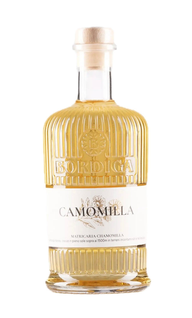Bordiga Elisir Camomilla Kamillenlikör Flasche mit hellem Etikett auf weißem Hintergrund