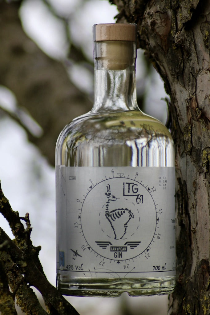 LTG-61 von Ianspeak Dry-Gin aus Bayern_Baum