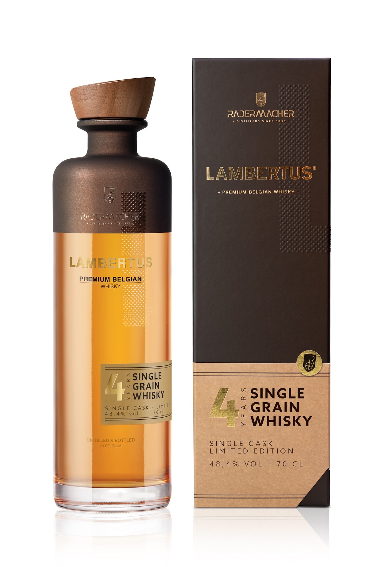 Lambertus Whiskyflasche mit Holzverschluss neben passender Geschenkbox auf weißem Hintergrund.