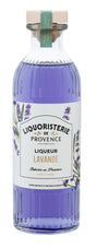 Lavendellikör Liquoristerie de Provence Flasche mit Holzverschluss und Lavendelblüten auf dem Etikett