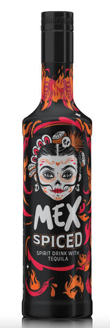 Mex Spiced Spirituose mit Tequila in dunkler Flasche, Catrina-Design mit Chili-Motiven und Angabe 0,7 l auf dem Etikett. 