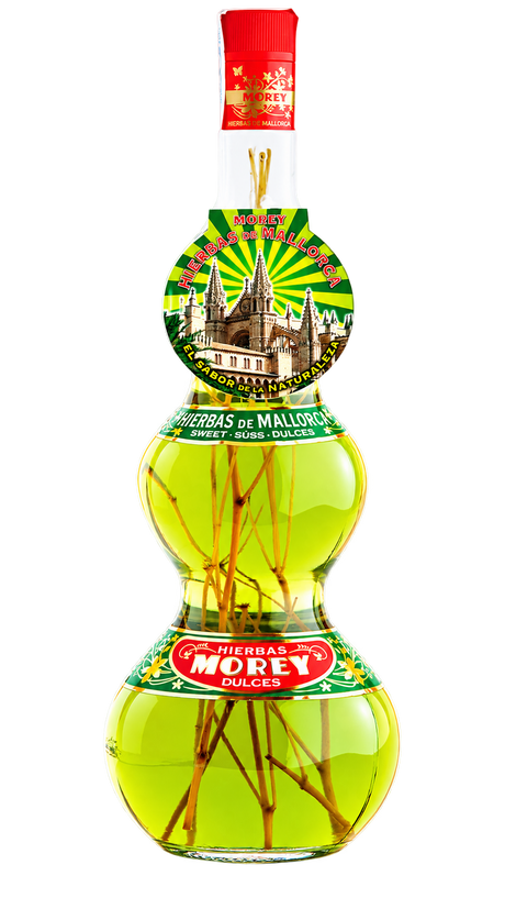 Morey Hierbas de Mallorca Dulces Kräuterlikör mit Kräuterzweigen in der Flasche und historischem Mallorca Motiv.