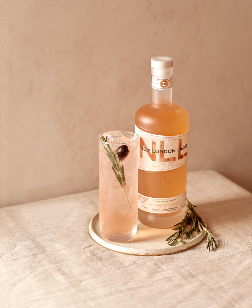 NLL Aegean Sky alkoholfreier_Gin-Aperitif perfect serve