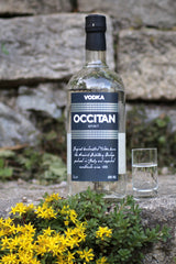 Occitan Vodka aus Italien mit Shotglas