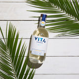 Zitrus-Wodka "Vita" & Blatt